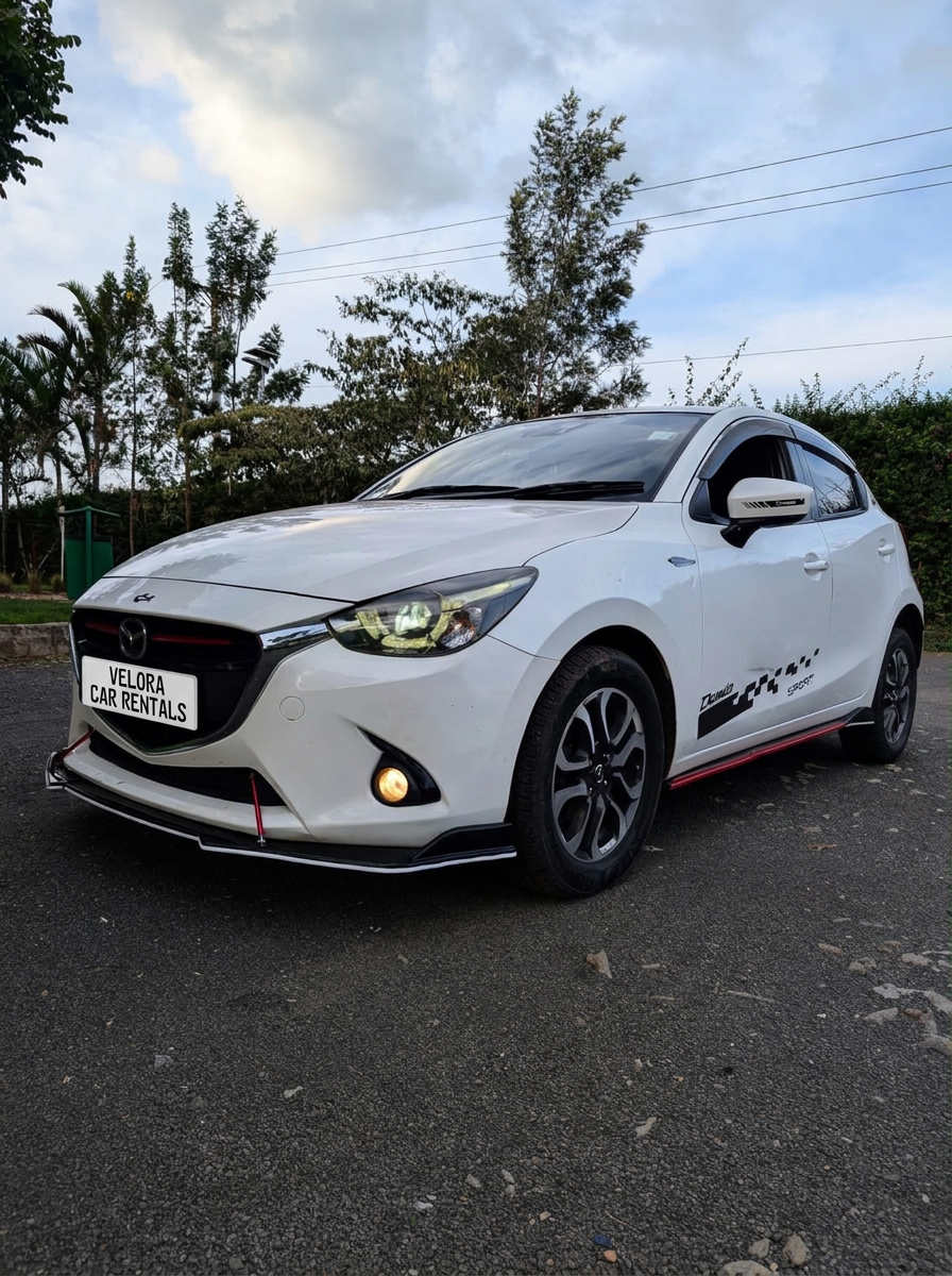 Mazda Demio (White, Diesel)