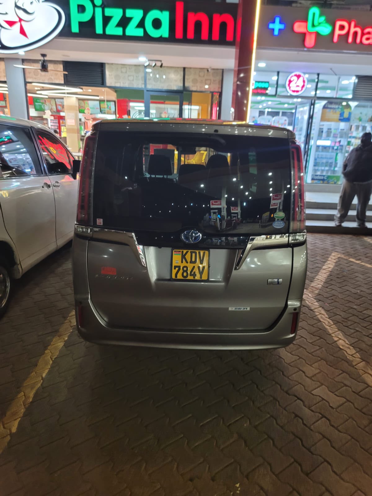 Toyota Esquire (7 Seater) — Rear view